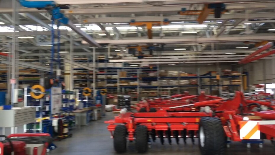 Video: Pöttinger sender 4000 maskiner ud af tjekkisk fabrik