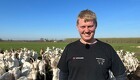 Taknemlig gedemælksproducent: Pengene strømmer ind til nyt gårdmejeri