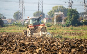 Italien indregistrerede færre nye traktorer i første halvår