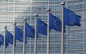 EU-Kommissionen vil have landmænds hjælp til forenkling