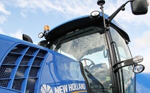 Færre, men større traktorer i 2015