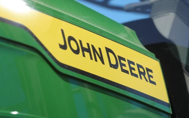 Overlegen sejr til John Deere i september