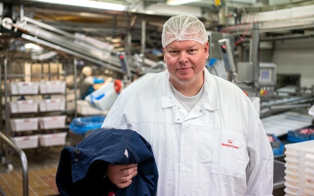 Bornholmske slagteriarbejdere får hjælp af lokale svineproducenter