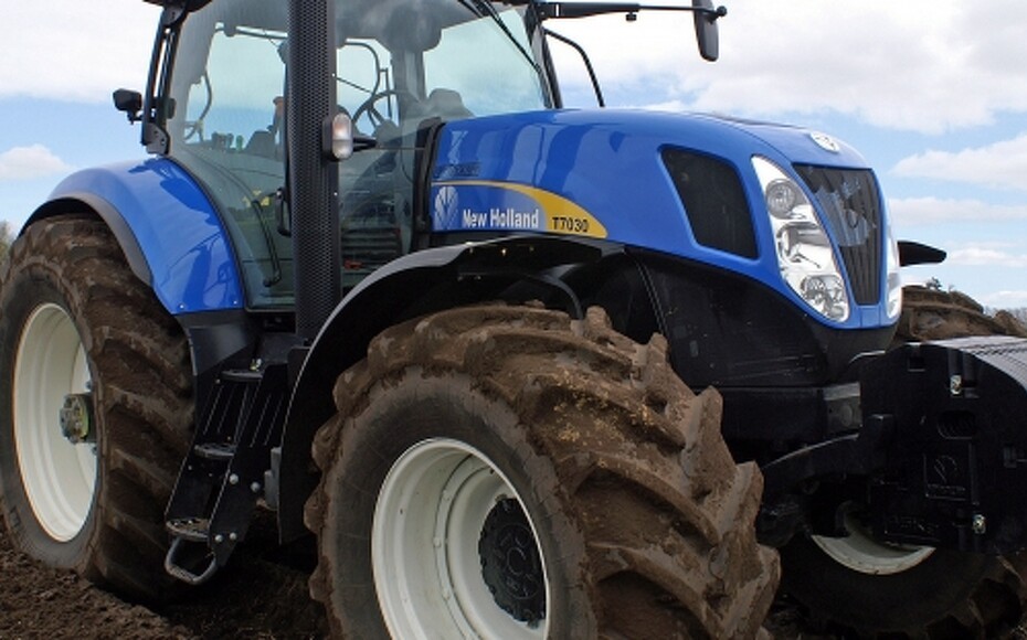 traktor_new_holland_t7000_maskiner-C6783FD2EB9937CC43724FD60D659447